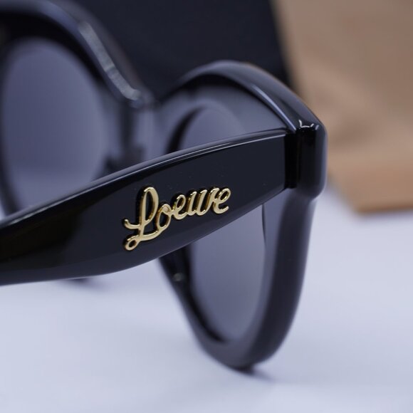 Loewe LW40126I 01A Round Sunglasses – Black\Grey - Picture 8 of 9